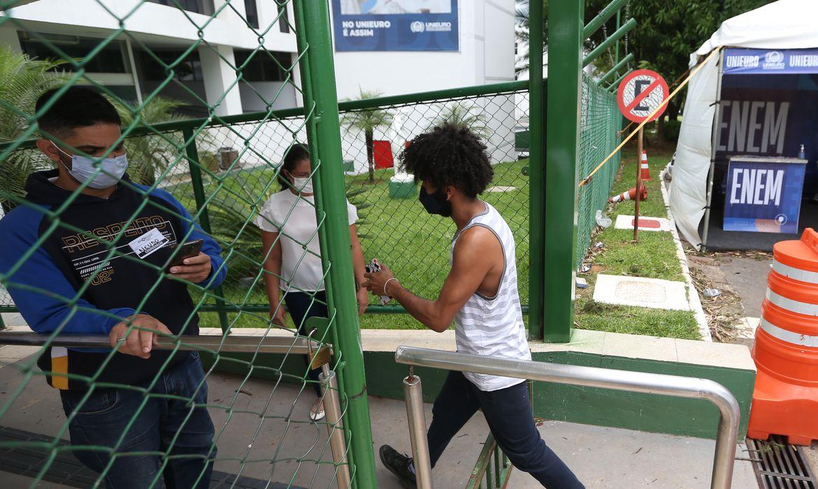 Termina hoje (21) o prazo de inscrição para o Enem 2022 - G+ Notícias