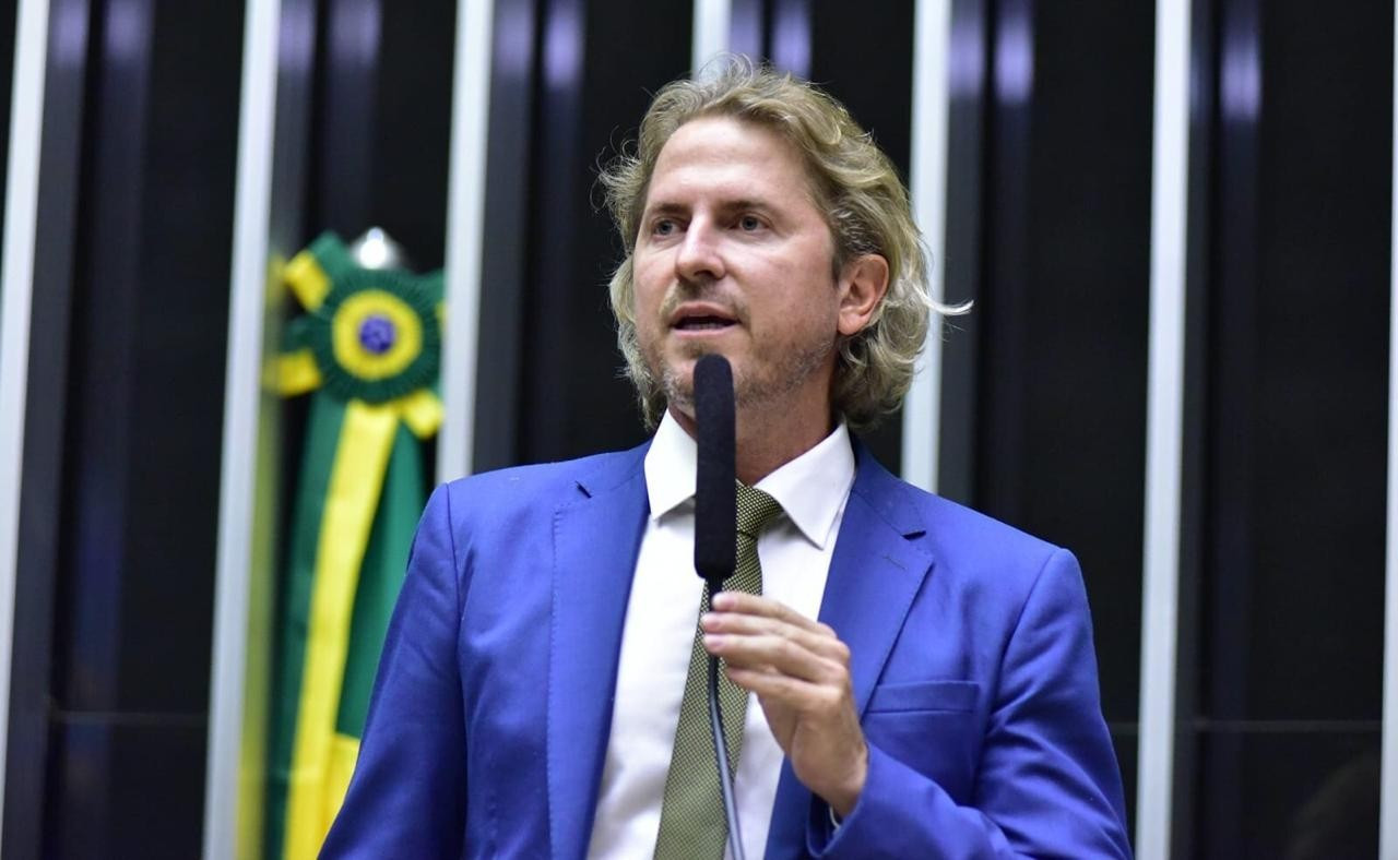 Entre deputados reeleitos, Zeca Dirceu foi o 2º que mais ampliou votos no Paraná