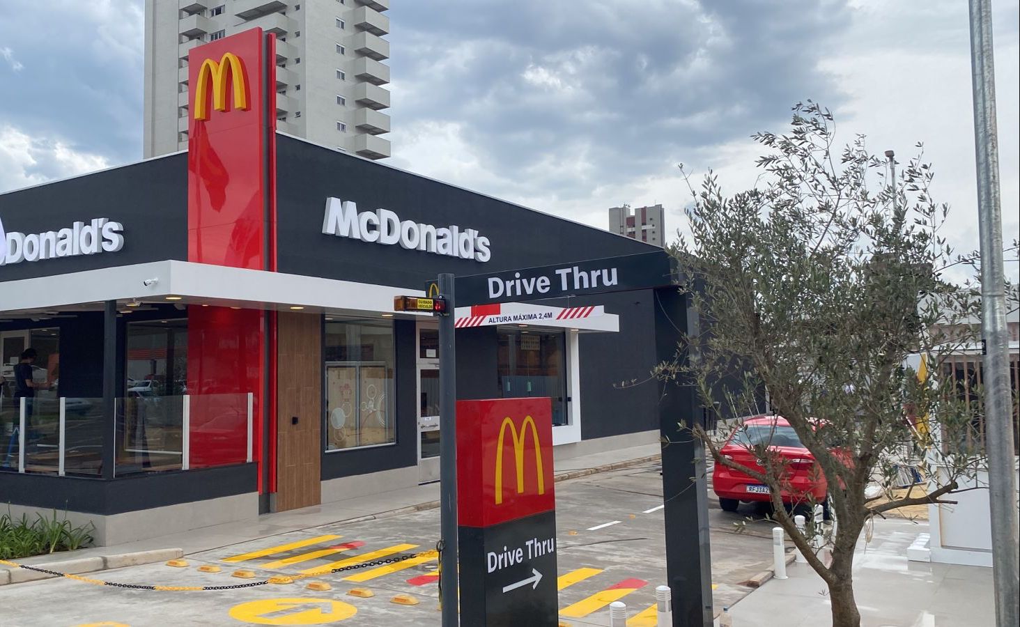 McDonald's inaugura nesta terça (17) primeiro Drive-Thru em Guarapuava ...