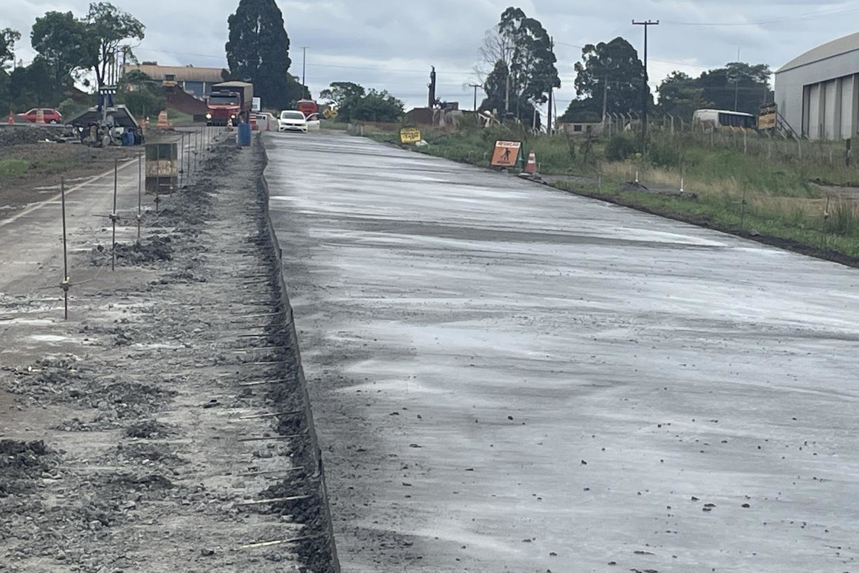 Duplicação em concreto da PRC-466 entre Turvo e Palmeirinha chega a 22,79% de execução