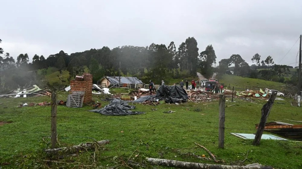 Sistema FAEP orienta produtores a registrar danos após tornado no Paraná