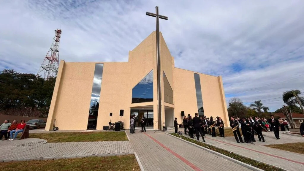 Paróquia Nossa Senhora de Belém inaugura nova igreja matriz em Reserva do Iguaçu