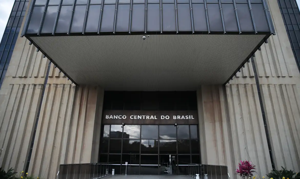 Banco Central passa a bloquear chaves Pix usadas em golpes e fraudes