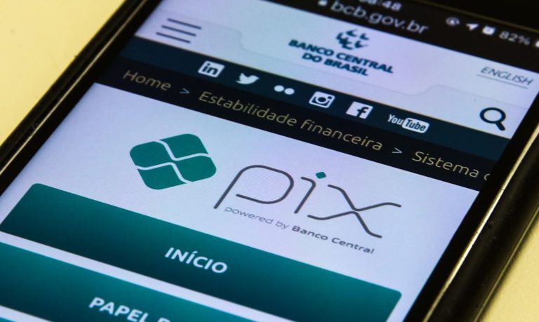 Paraná movimentou mais de R$ 1 trilhão pelo PIX, diz Banco Central