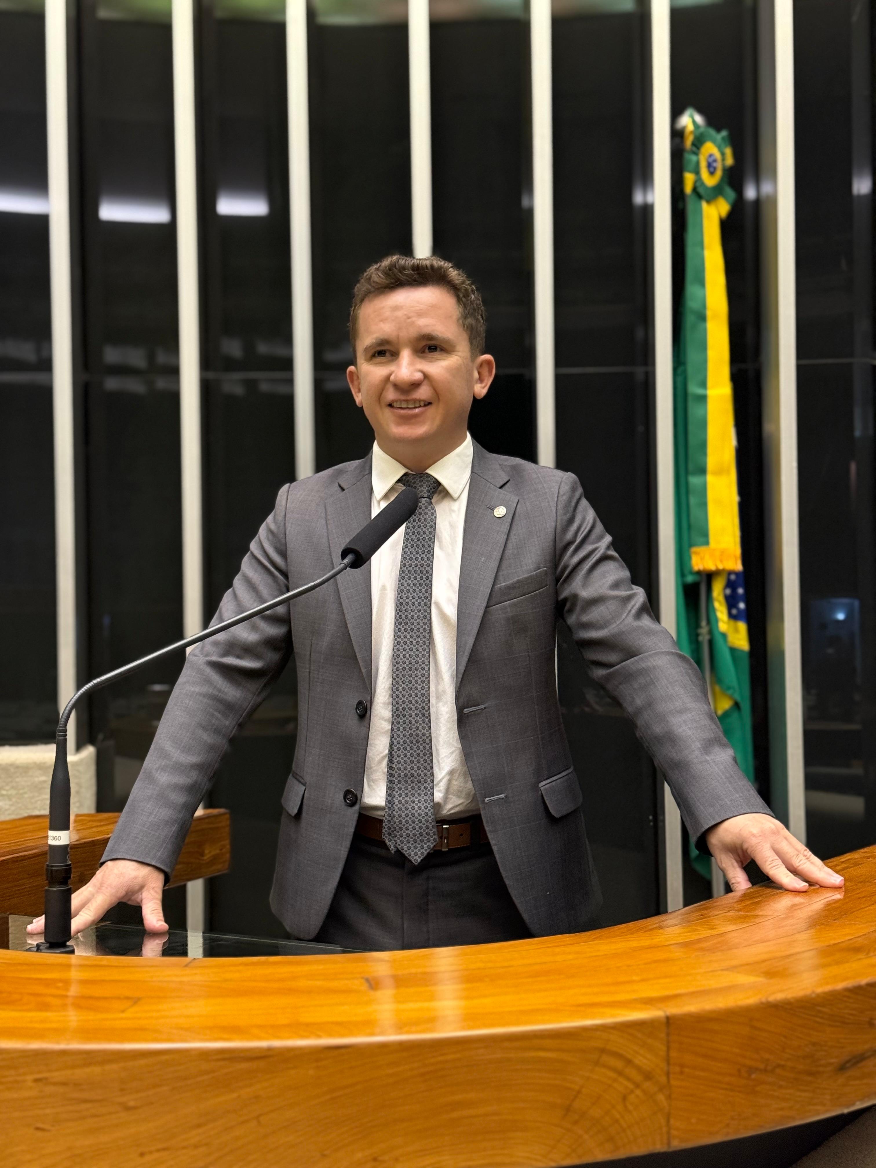 13 secretários devem deixar o governo Ratinho Junior nos próximos dias; Estacho deixa Câmara Federal