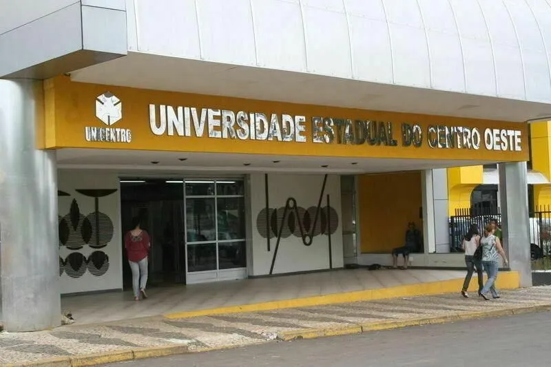 ÚLTIMOS DIAS PARA INSCRIÇÕES! Unicentro abre 69 vagas com salários de até R$ 10,6 mil