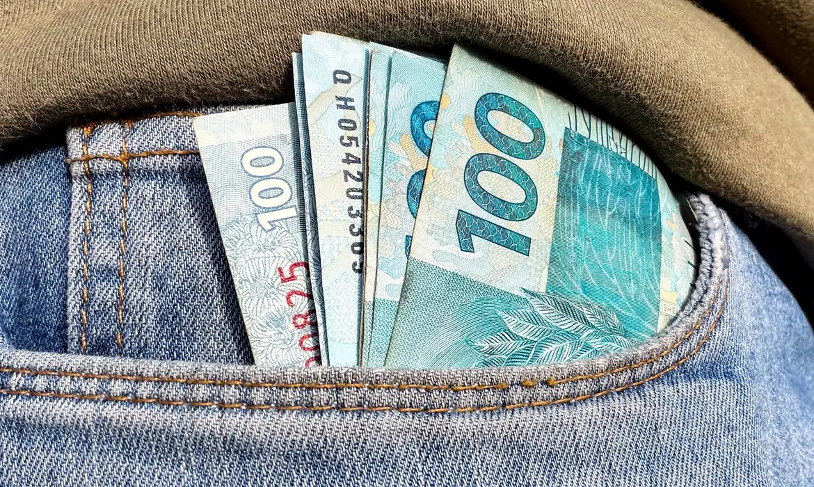 Beneficiários com NIS de final 4 recebem nesta sexta (21) Bolsa Família de agosto