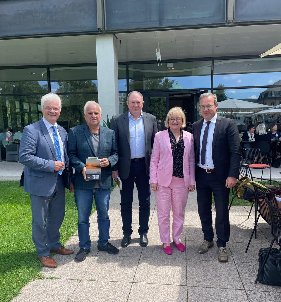 In Deutschland besuchten der Bürgermeister von Guarapuava, Celso Góes, und der CEO von Agrária Unternehmen und Organisationen im Land In Deutschland besuchten der Bürgermeister von Guarapuava, Celso Góes, und der CEO von Agrária Unternehmen und Organisationen im Land