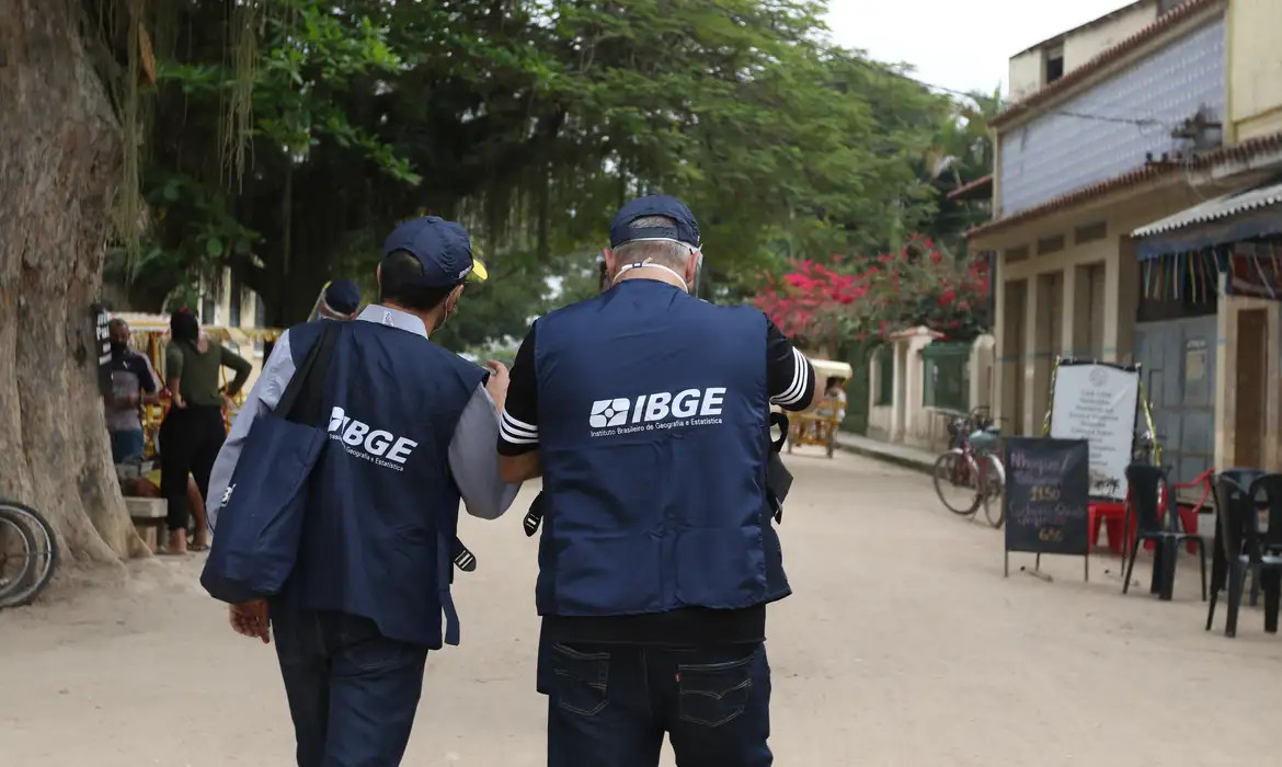 Com salários de até R$ 4 mil, IBGE abre inscrições em seleção para 8,2 mil vagas de nível médio