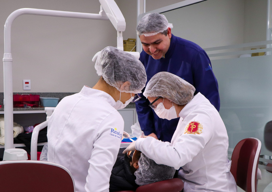 Estude Odontologia ainda em 2026 na Campo Real