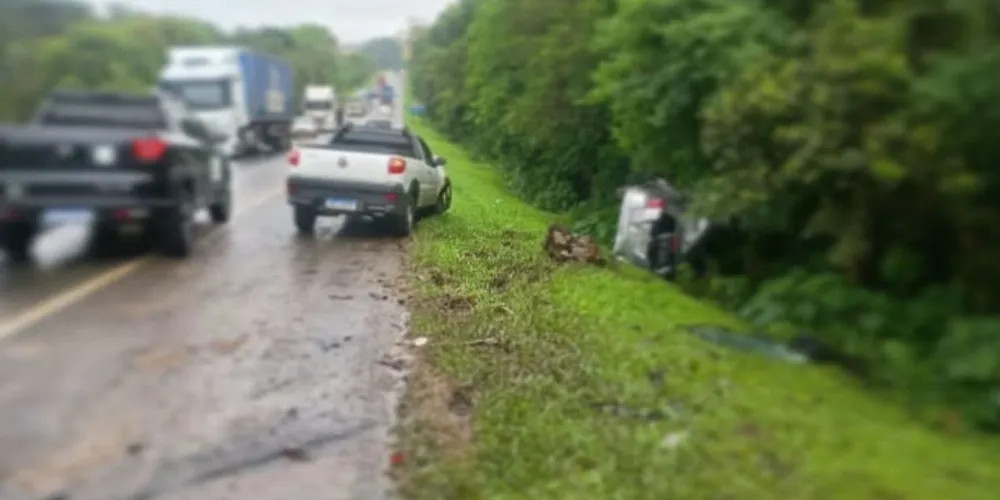Acidente com 3 veículos deixa motorista de 46 anos morto em Irati